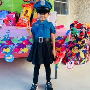 Meet your Posher, Lida